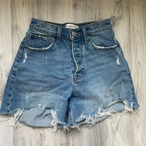 Abercrombie Curve Love Dad Short - Size 23
